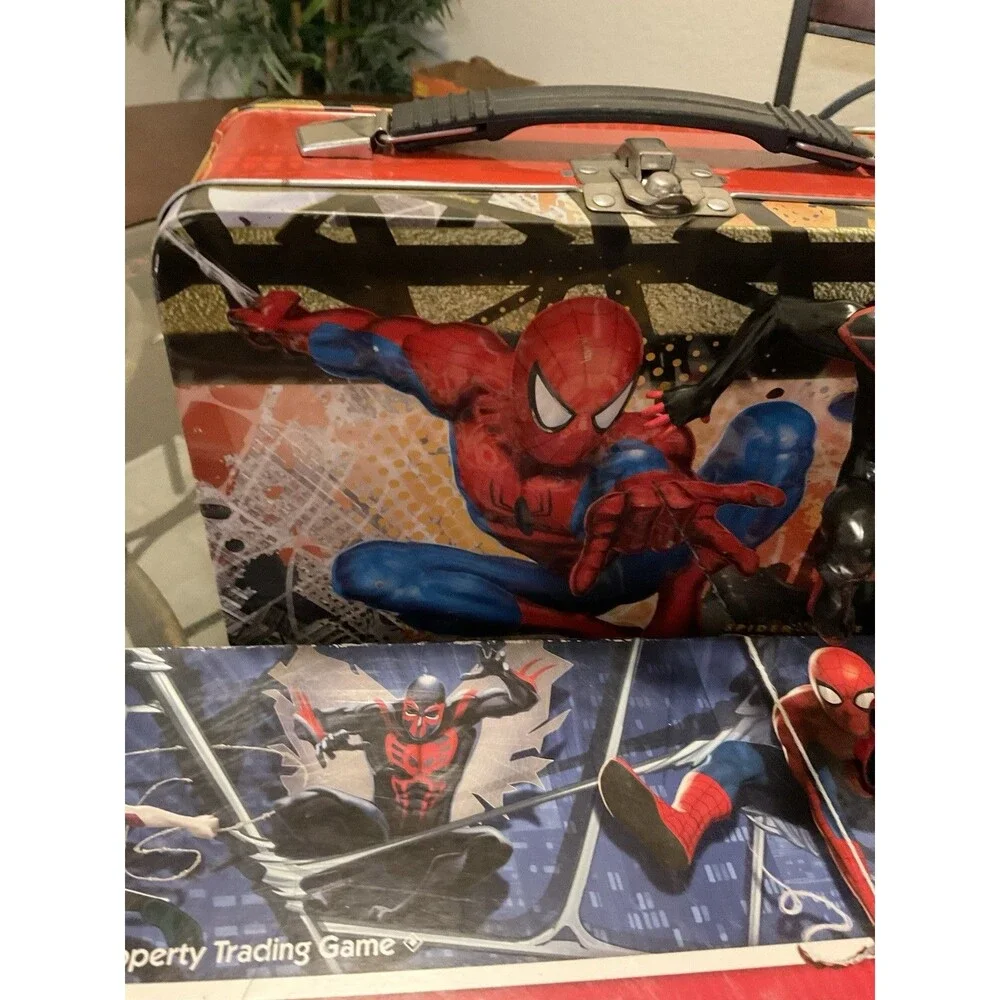Monopoly Spider-Man Bundle CollectParker Brothers Marvel Lunch Box Action Figure